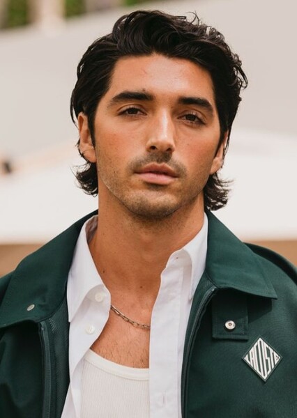 Taylor Zakhar Perez photo