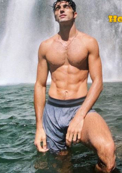 Taylor Zakhar Perez photo