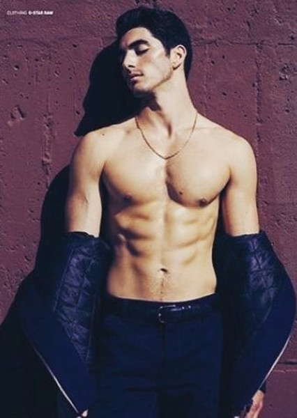 Taylor Zakhar Perez photo