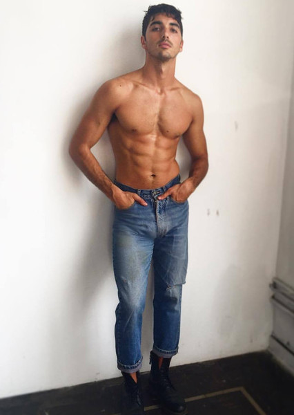 Taylor Zakhar Perez photo