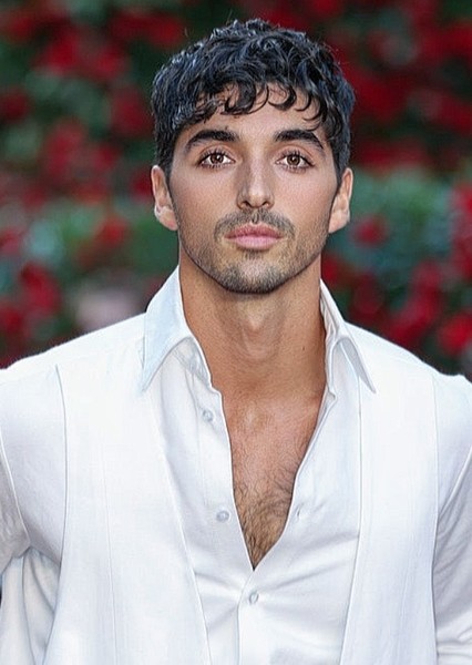 Taylor Zakhar Perez photo