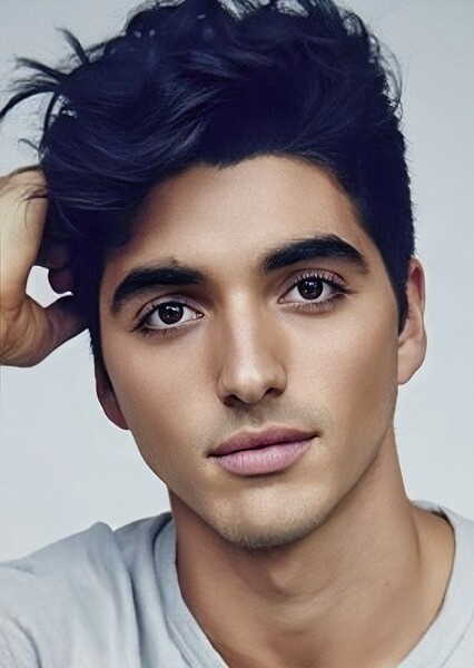 Taylor Zakhar Perez photo