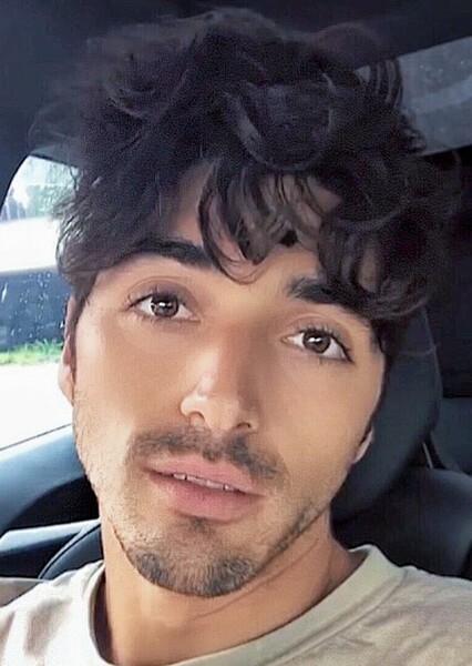 Taylor Zakhar Perez photo