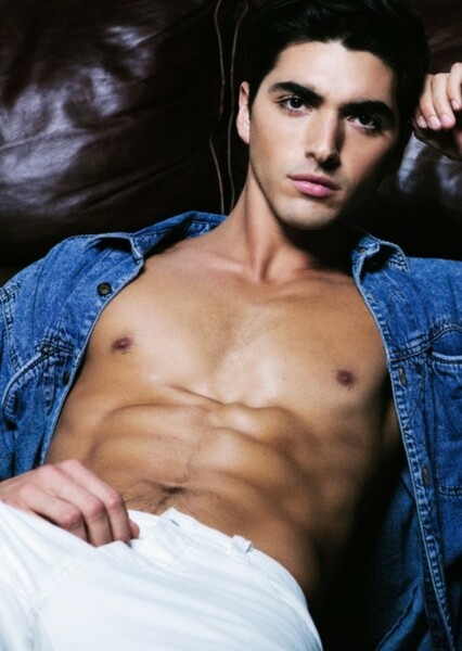Taylor Zakhar Perez photo
