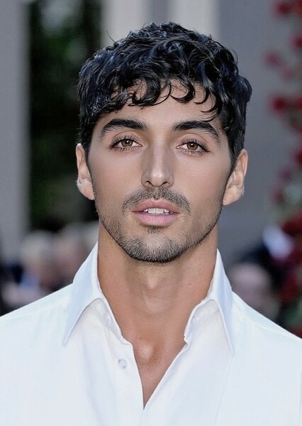 Taylor Zakhar Perez photo