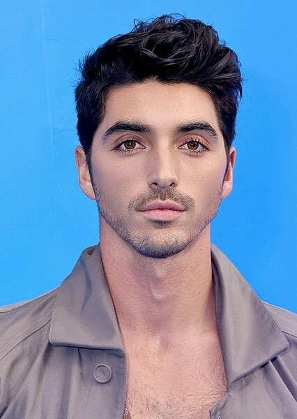 Taylor Zakhar Perez photo