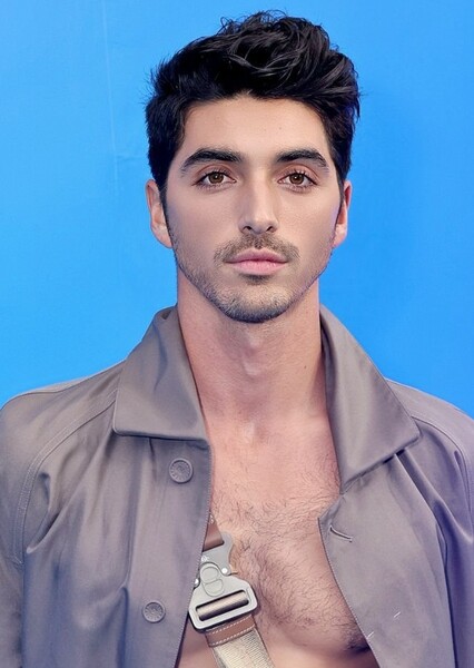 Taylor Zakhar Perez photo
