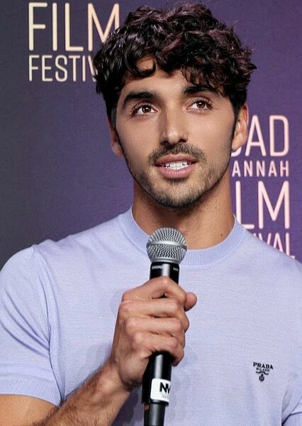 Taylor Zakhar Perez photo