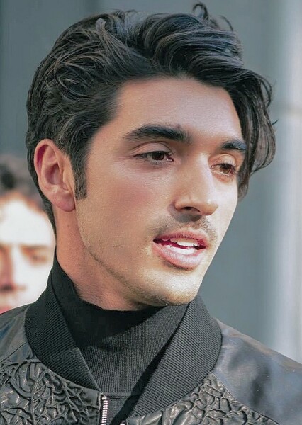 Taylor Zakhar Perez photo