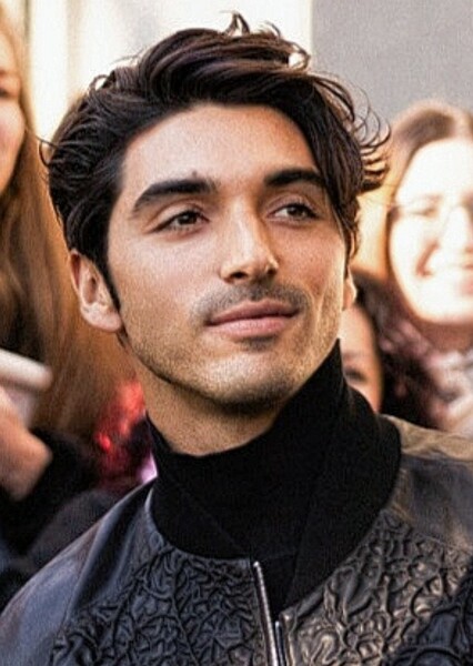 Taylor Zakhar Perez photo