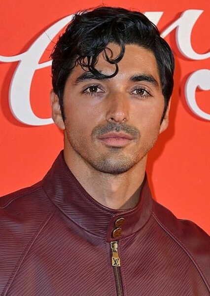 Taylor Zakhar Perez photo