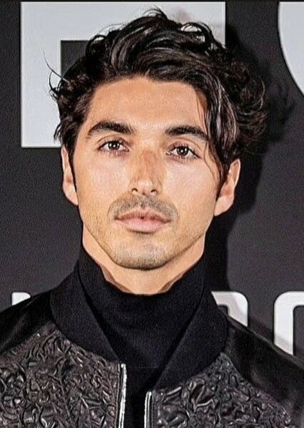 Taylor Zakhar Perez photo
