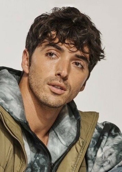 Taylor Zakhar Perez photo