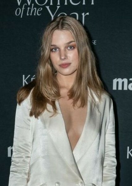 Teagan Croft photo