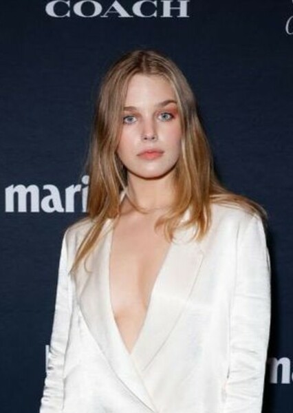 Teagan Croft photo