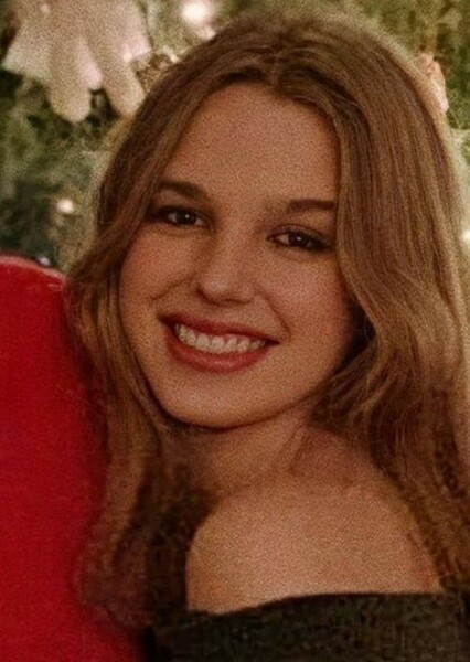Teagan Croft photo
