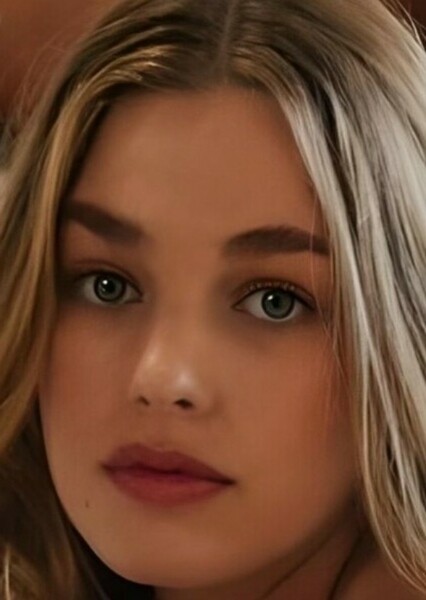 Teagan Croft photo