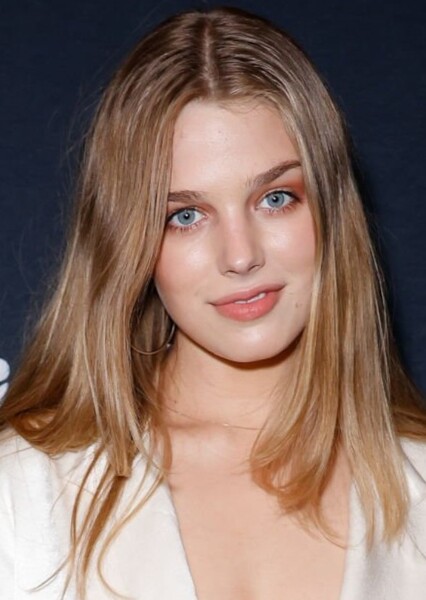 Teagan Croft photo