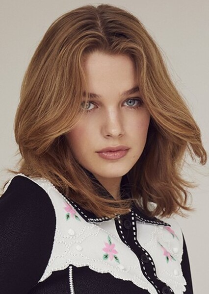 Teagan Croft photo