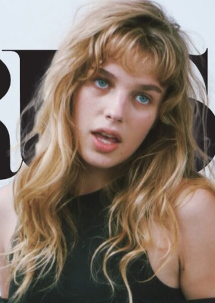 Teagan Croft photo
