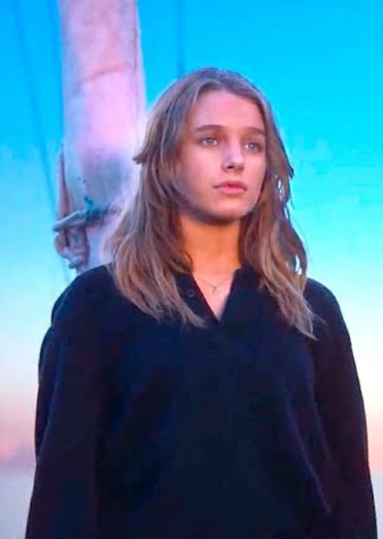 Teagan Croft photo