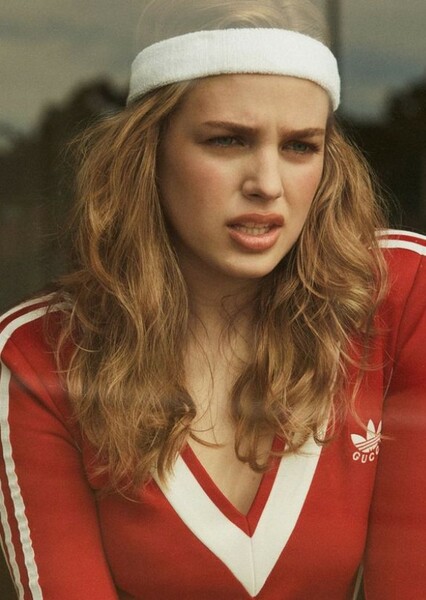 Teagan Croft photo