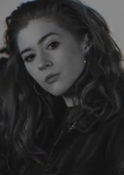 Teagan Earley photo