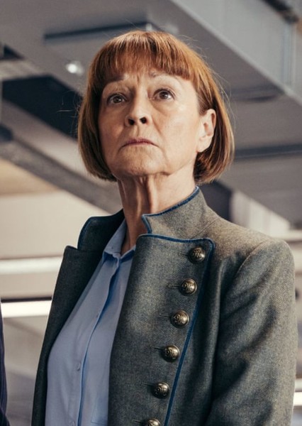Tegan Jovanka photo