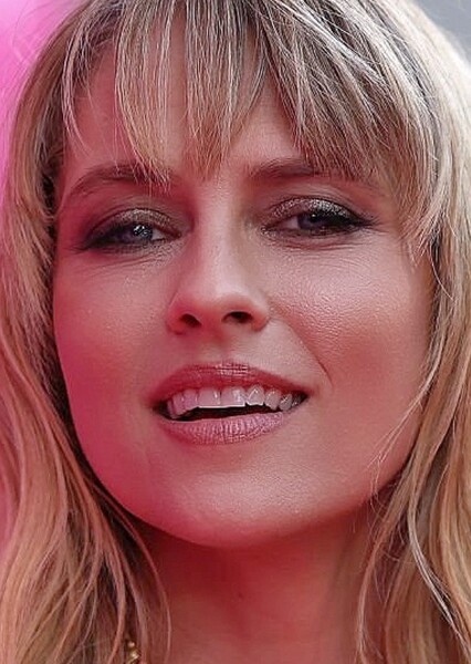 Teresa Palmer photo