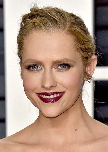 Teresa Palmer photo
