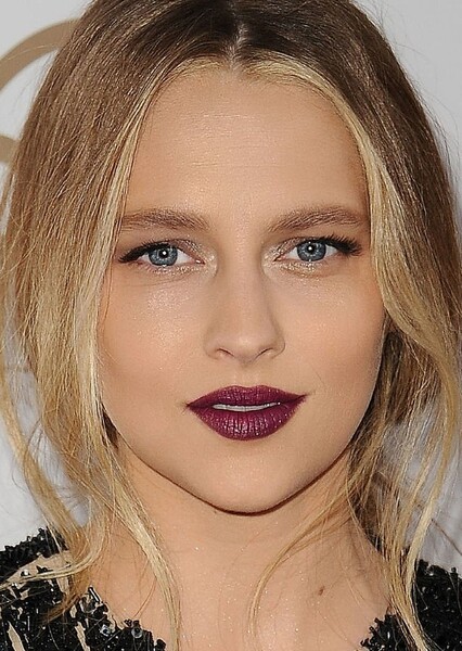 Teresa Palmer photo