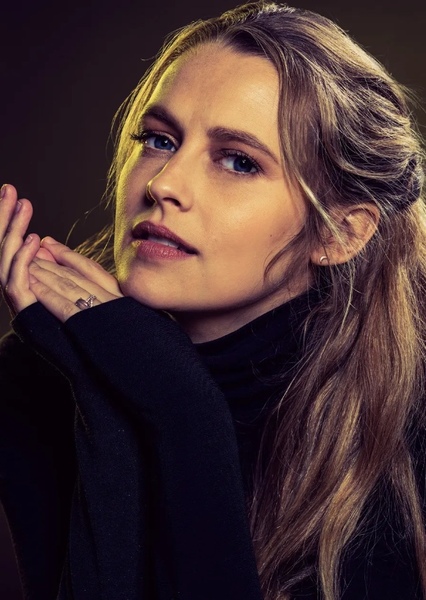 Teresa Palmer photo
