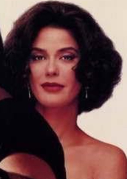 Teri Hatcher photo