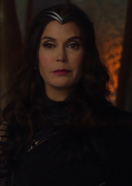 Teri Hatcher photo