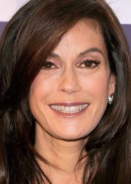 Teri Hatcher photo