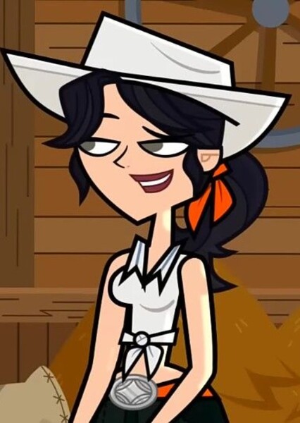 Tess (Disventure Camp) photo