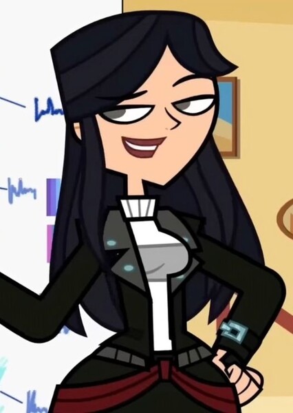 Tess (Disventure Camp)