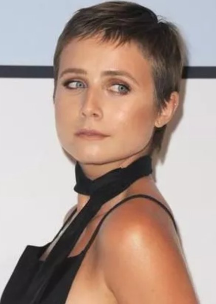 Tessa James photo