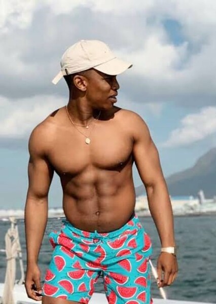 Thabang Molaba photo
