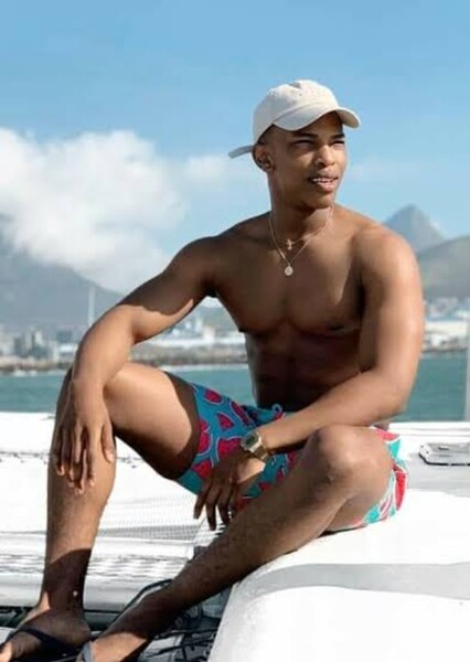 Thabang Molaba photo