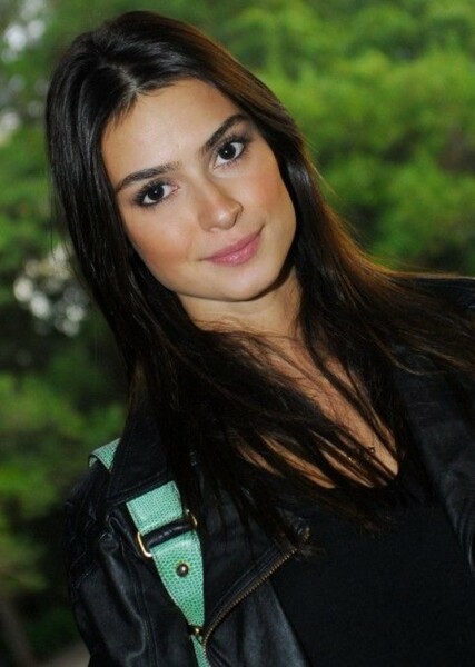 Thaila Ayala photo