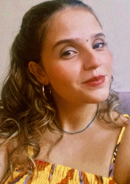 Thainá Lana