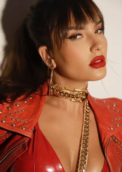 Thaís Braz photo