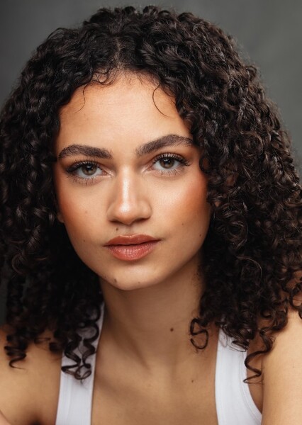 Thalia Elansari photo