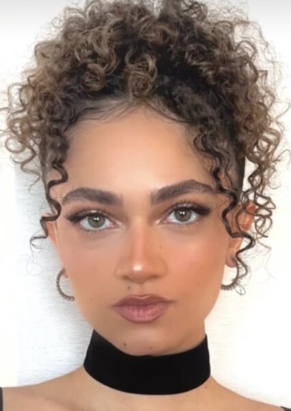 Thalia Elansari photo