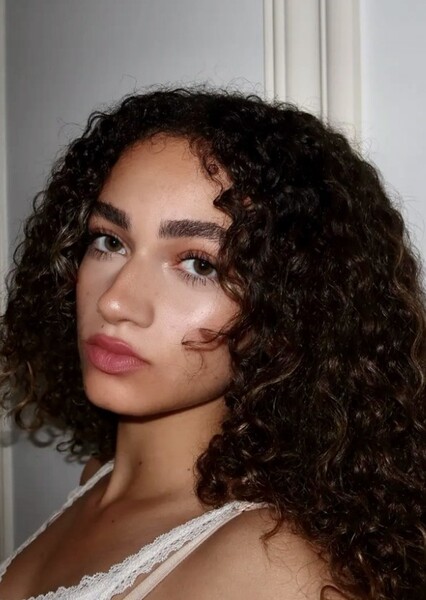 Thalia Elansari photo
