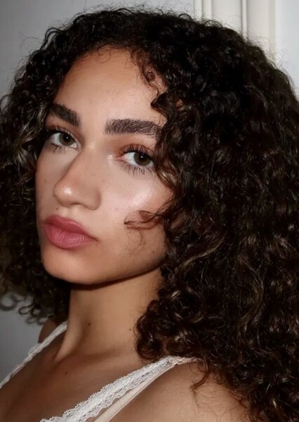 Thalia Elansari photo