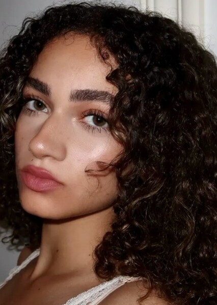 Thalia Elansari photo