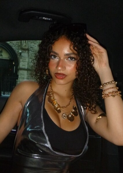 Thalia Elansari photo