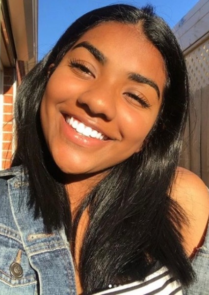 Tharanya Tharan photo